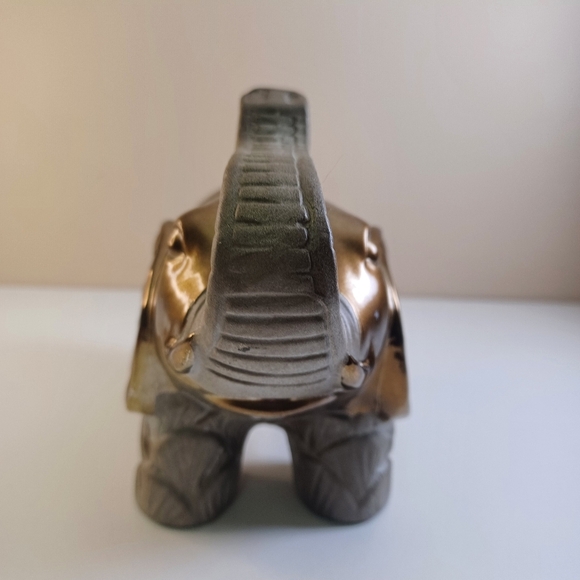 Porcelain Elephant Statue - New Diffuser Potpourri  Sachet Holder Inside - Picture 3 of 12